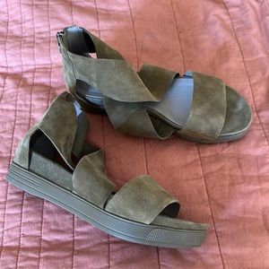 Eileen Fisher Shoes. Beautiful Green Suede